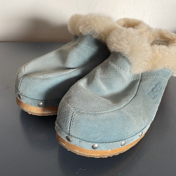 UGG Sherpa Clogs - Picture 3 of 8